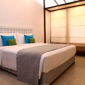 **** Hotel Blue Oceanic Sri Lanka